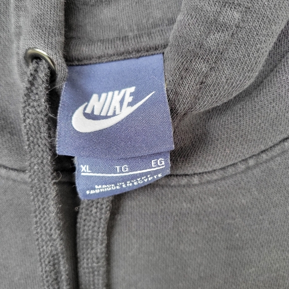 Nike Black Hoodie - Picture 3 of 5
